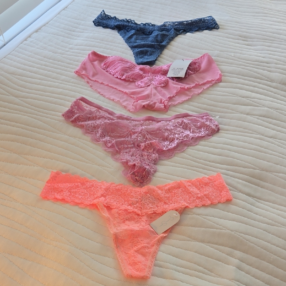 Women's Lace Thong Panties - Pink & Coral Set